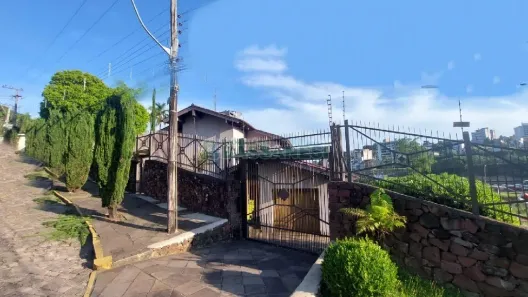 Casa com 6 Quartos para alugar, 240m² no São Leopoldo, Caxias do Sul