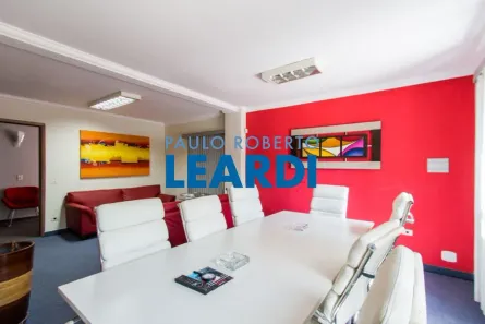 Casa com 4 Quartos à venda, 370m² no Parque Colonial, São Paulo