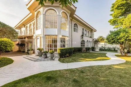 Casa com 5 Quartos à venda, 750m² no Jardim Everest, São Paulo