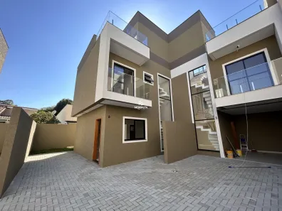 Sobrado com 3 Quartos à venda, 96m² no Uberaba, Curitiba