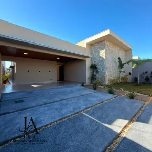 Casa com 3 Quartos à venda, 210m² no Carandá Bosque, Campo Grande