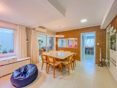 Casa com 4 Quartos à venda, 232m² no Jardim Lindóia, Porto Alegre