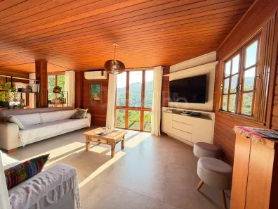Casa de Condomínio com 2 Quartos à venda, 360m² no Itacorubi, Florianópolis