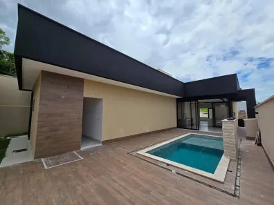 Casa com 4 Quartos à venda, 231m² no Jardins Barcelona, Senador Canedo