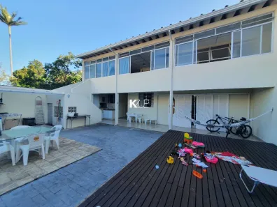 Casa com 4 Quartos à venda, 400m² no Balneário, Florianópolis