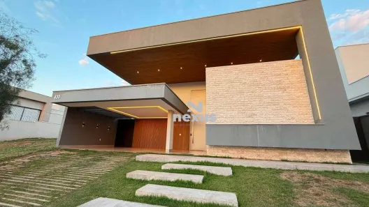 Casa de Condomínio com 3 Quartos à venda, 231m² no Granja Marileusa, Uberlândia