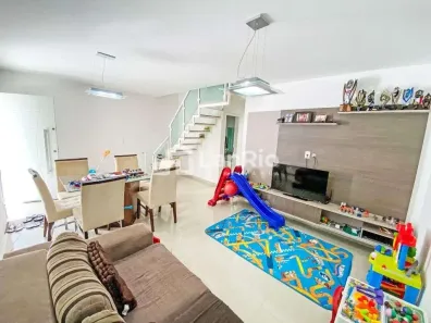 Casa com 2 Quartos à venda, 125m² no Tanque, Rio de Janeiro
