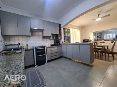 Casa com 3 Quartos à venda, 296m² no Parque São Geraldo, Bauru