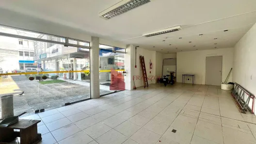 Sala Comercial para alugar, 60m² no Centro, Itajaí