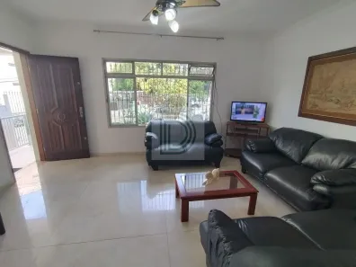 Sobrado com 4 Quartos à venda, 223m² no Jardim Rizzo, São Paulo