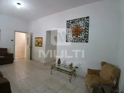 Casa com 3 Quartos para alugar, 264m² no Centro, Uberlândia