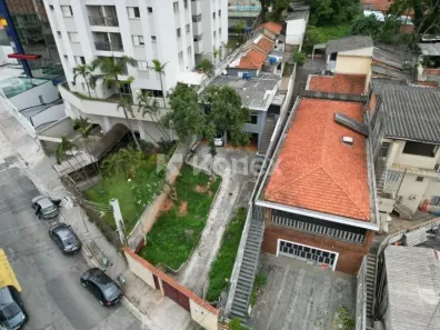 Lote/Terreno à venda, 850m² no Vila Mangalot, São Paulo