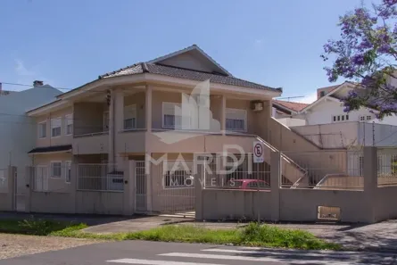 Casa com 5 Quartos à venda, 233m² no Vila Ipiranga, Porto Alegre
