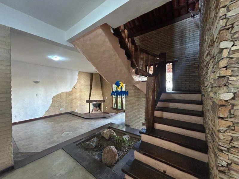 Casa com 4 quartos — Castelo, Belo Horizonte