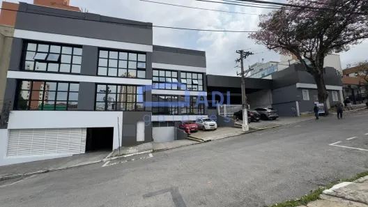 Galpão/Depósito/Armazém à venda, 4200m² no Cambuci, São Paulo