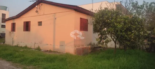 Casa com 3 Quartos à venda, 57m² no Tomazetti, Santa Maria