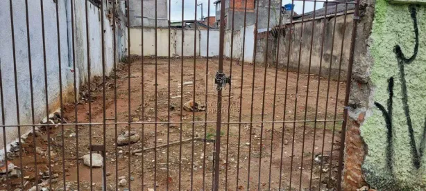 à venda, 300m² no Jardim Adutora, São Paulo