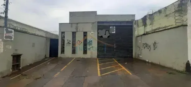 Imóvel Comercial à venda, 320m² no Vila Tibério, Ribeirão Preto