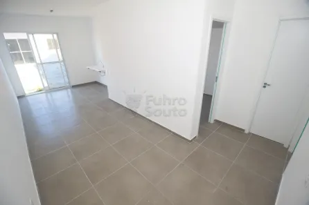 Casa de Condomínio com 2 Quartos para alugar, 43m² no Três Vendas, Pelotas