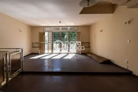 Casa com 5 Quartos à venda, 324m² no Méier, Rio de Janeiro