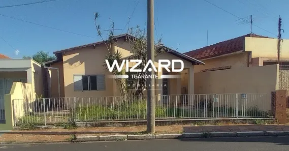 Casa com 2 Quartos à venda, 137m² no Centro, Araraquara