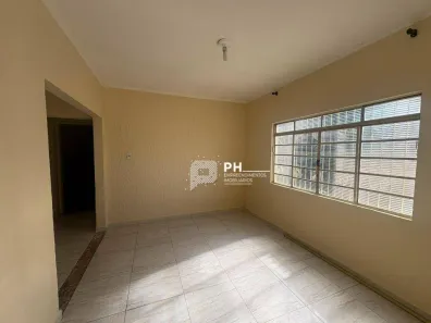 Casa com 2 Quartos para alugar, 120m² no Tucura, Mogi Mirim