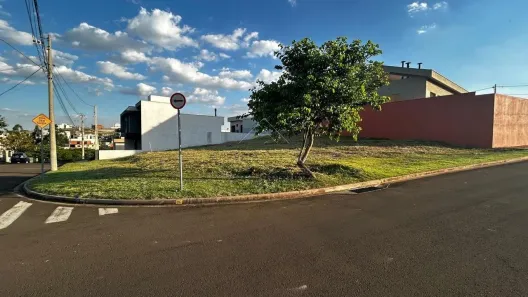 Lote/Terreno à venda, 377m² no Jardim Tatuapé, Piracicaba