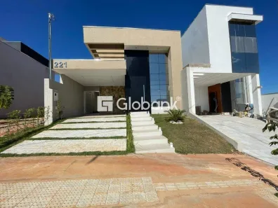 Casa de Condomínio com 3 Quartos à venda, 140m² no Residencial Villa Segura, Montes Claros
