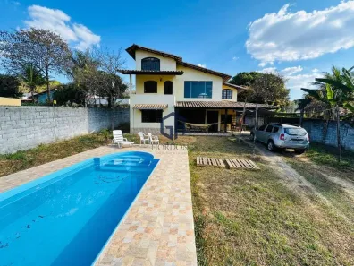 Casa com 4 Quartos à venda, 270m² no Braúnas, Belo Horizonte
