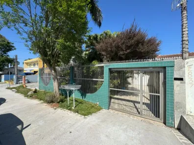 Casa com 4 Quartos à venda, 480m² no Fanny, Curitiba