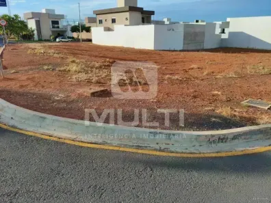 Lote/Terreno com 1 Quarto à venda, 286m² no Grand Ville, Uberlândia