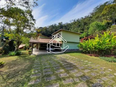 Casa com 3 Quartos à venda, 390m² no Itaipava, Petrópolis