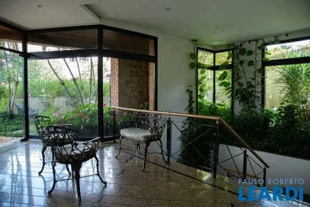 Apartamento com 4 Quartos à venda, 200m² no Vila Mariana, São Paulo