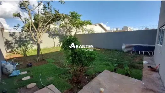 Casa com 2 Quartos à venda, 80m² no Umuarama, Uberlândia