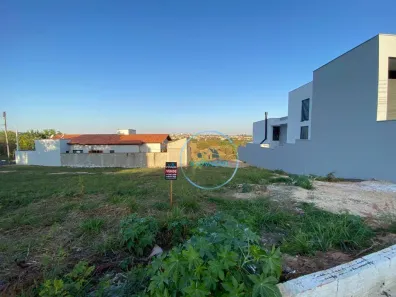 Lote/Terreno à venda, 380m² no Jd Buriti, São Pedro