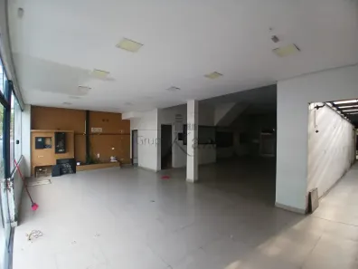 Imóvel Comercial com 3 Quartos para alugar, 287m² no Bosque dos Eucaliptos, São José dos Campos