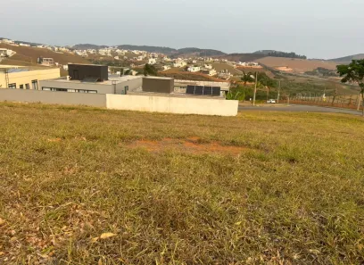 Lote/Terreno à venda, 472m² no São Pedro, Juiz de Fora