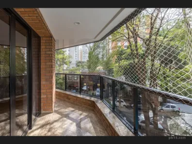 Apartamento com 4 Quartos para alugar, 233m² no Vila Nova Conceição, São Paulo