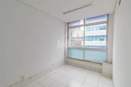 Sala Comercial para alugar, 38m² no Liberdade, São Paulo