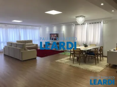 Apartamento com 3 Quartos para alugar, 215m² no Bela Vista, São Paulo