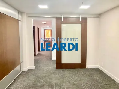 Sala Comercial para alugar, 165m² no Cerqueira César, São Paulo
