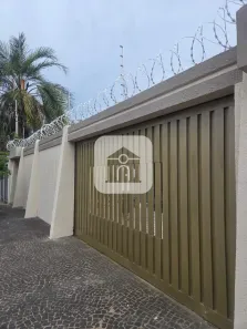 Imóvel Comercial com 3 Quartos para alugar, 190m² no Presidente Roosevelt, Uberlândia