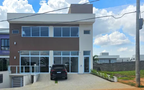 Prédio Comercial para alugar, 822m² no Swiss Park, Campinas