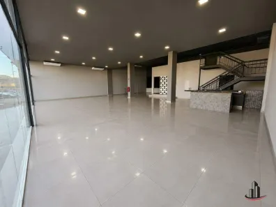 Ponto Comercial para alugar, 914m² no São Benedito, Uberaba