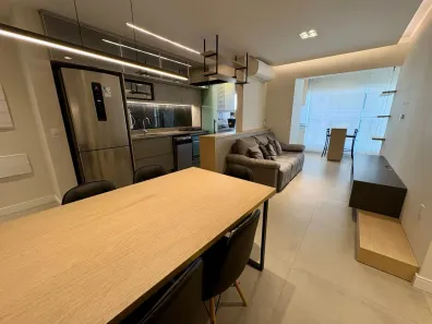 Apartamento com 2 Quartos para alugar, 75m² no Jardim das Acácias, São Paulo