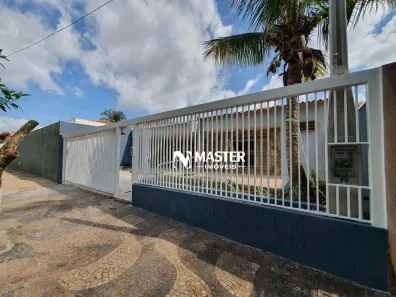 Casa com 3 Quartos à venda, 287m² no Jardim Maria Izabel, Marília