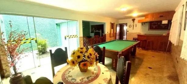 Casa com 3 Quartos para alugar, 500m² no Santa Maria, Santo André