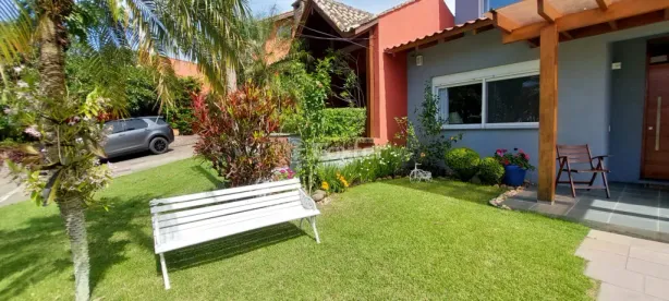 Casa com 3 Quartos à venda, 250m² no Cavalhada, Porto Alegre