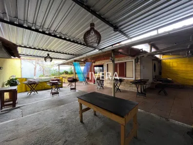 Imóvel Comercial com 3 Quartos à venda, 200m² no São Pedro, Teresópolis
