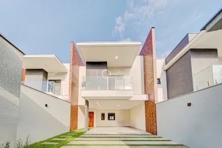 Sobrado com 3 Quartos à venda, 185m² no Vila Nova, Joinville